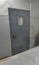 Дверь однопольная с вентиляционной решеткой и окном ДПМО EI-60