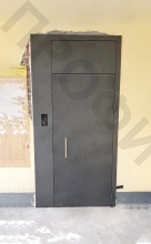 Дверь подъездная с домофоном